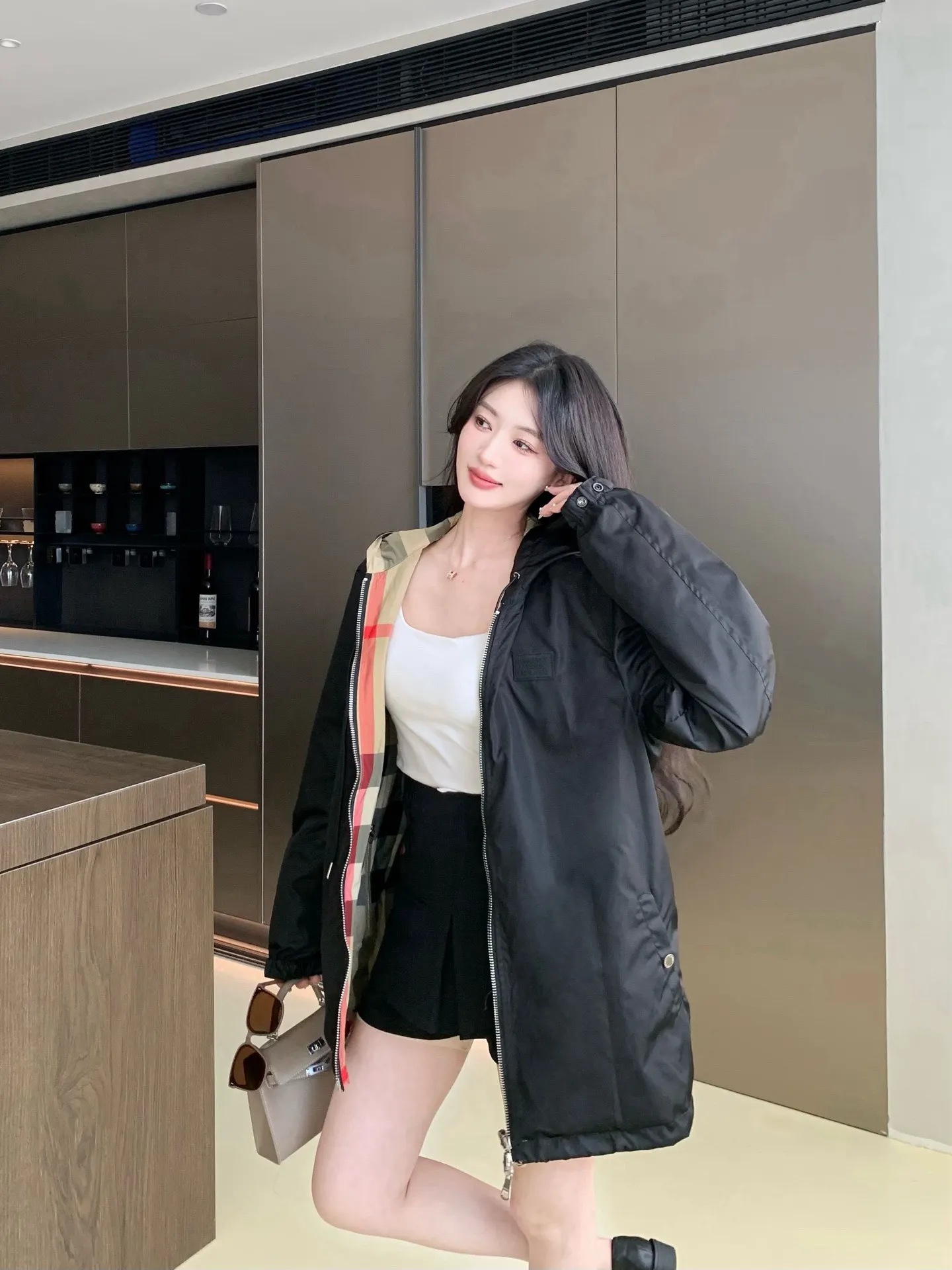 Reversible Check Hooded Jacket D23522977 — view 11