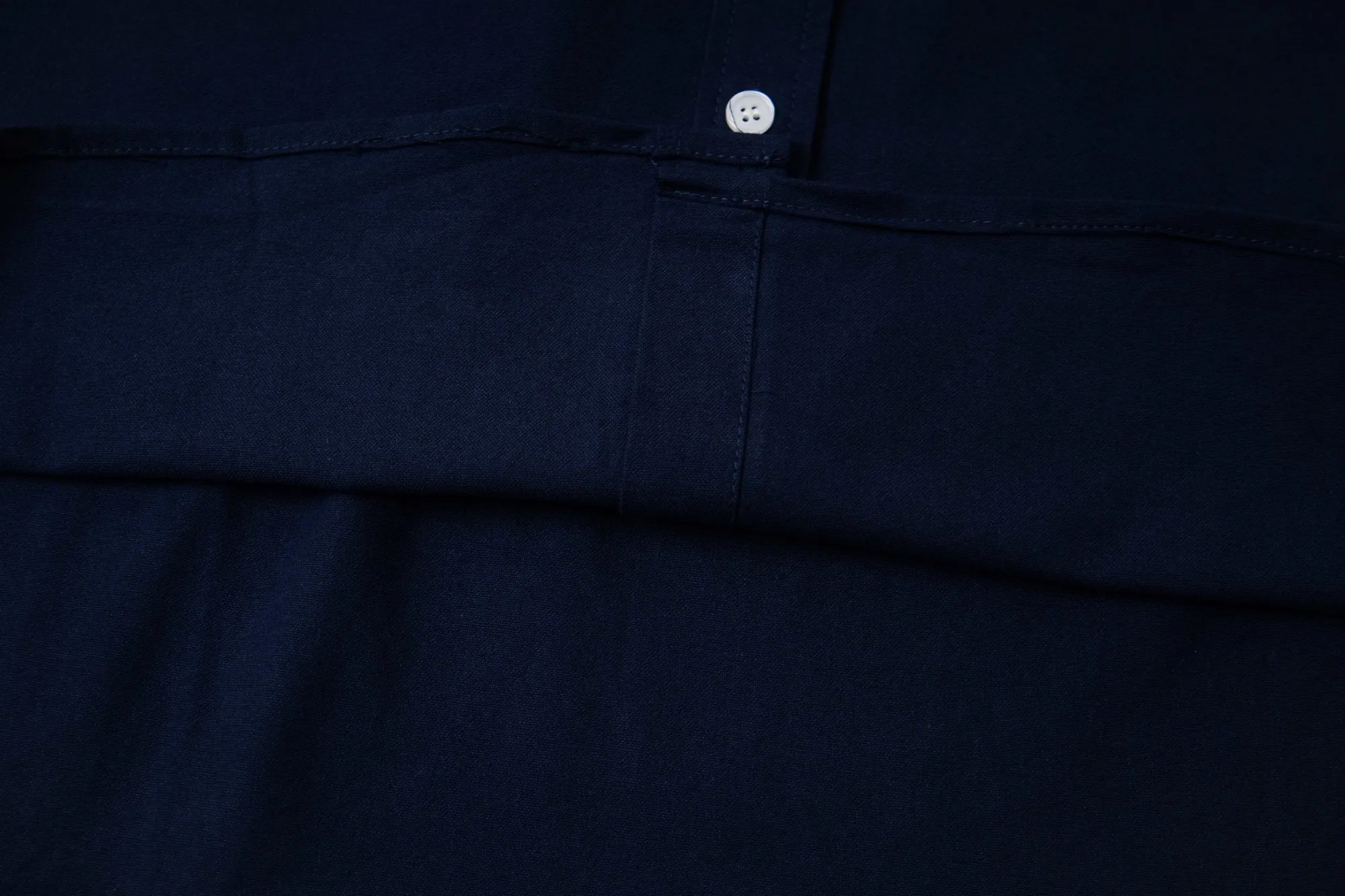 Slim-Fit Button-Down Oxford Shirt D16521552 — view 9