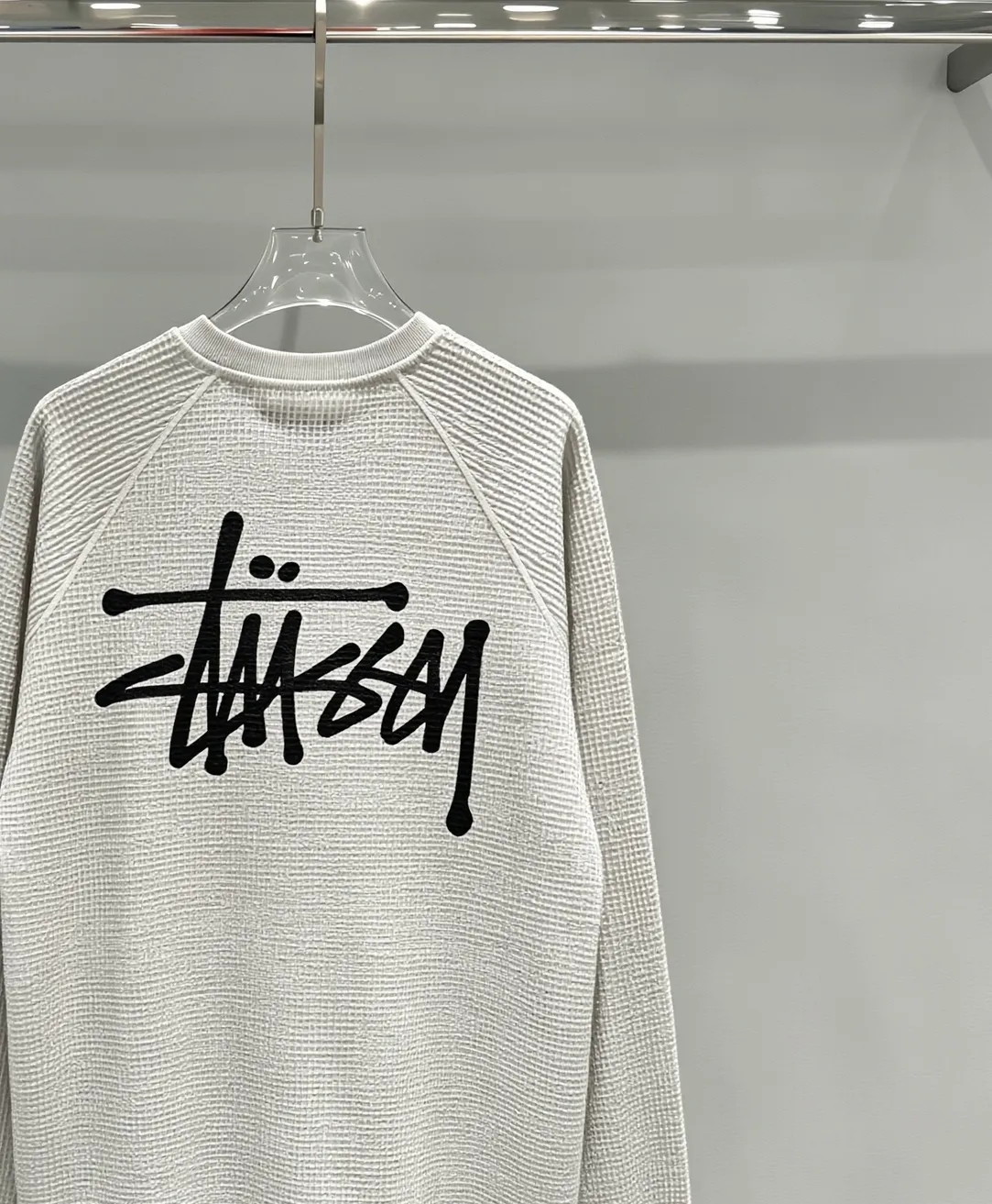 Logo-Embroidered Raglan Waffle-Knit T-Shirt D19520282 — view 3