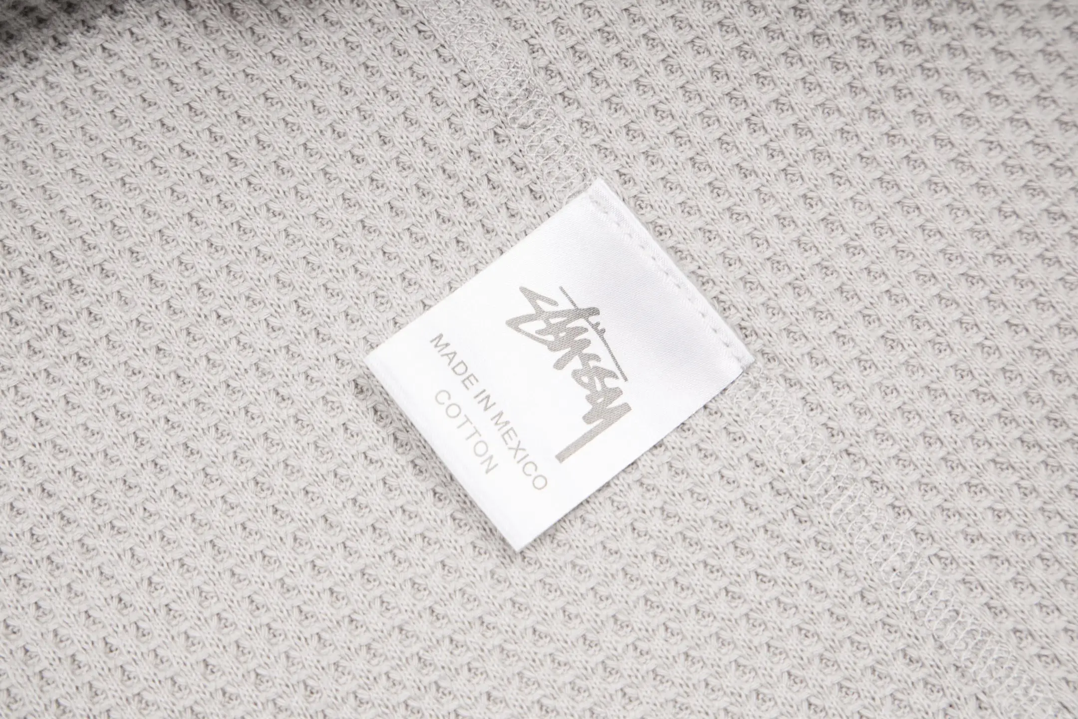 Logo-Embroidered Raglan Waffle-Knit T-Shirt D19520282 — view 10