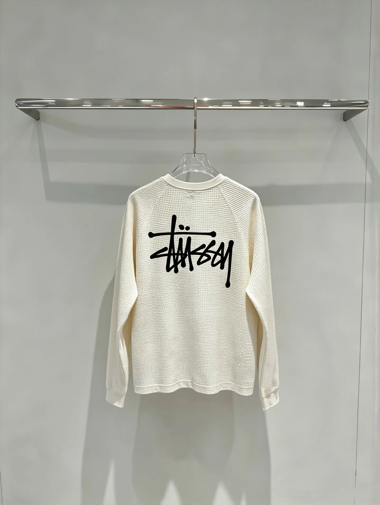 Logo-Embroidered Raglan Waffle-Knit Sweatshirt D19520280 — view 2