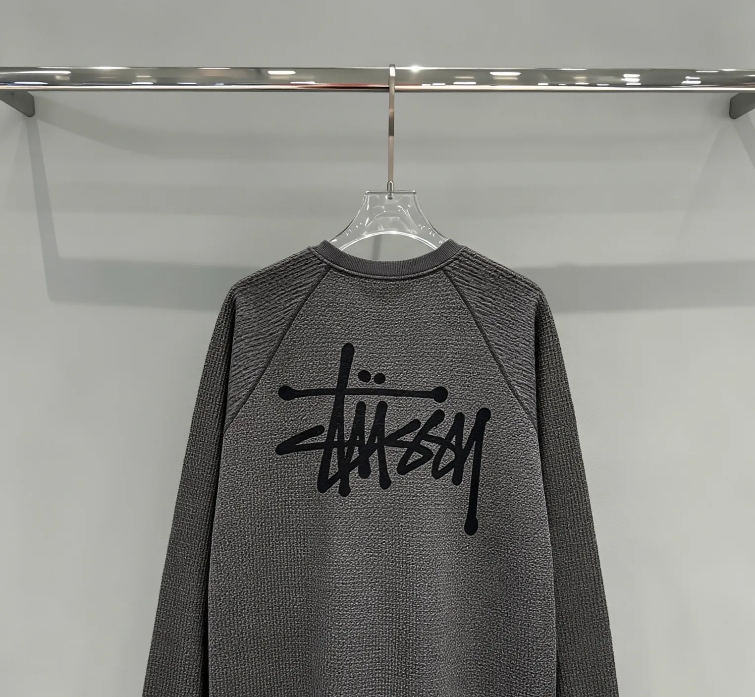 Logo-Embroidered Raglan Waffle-Knit Sweatshirt D19520281 — view 3