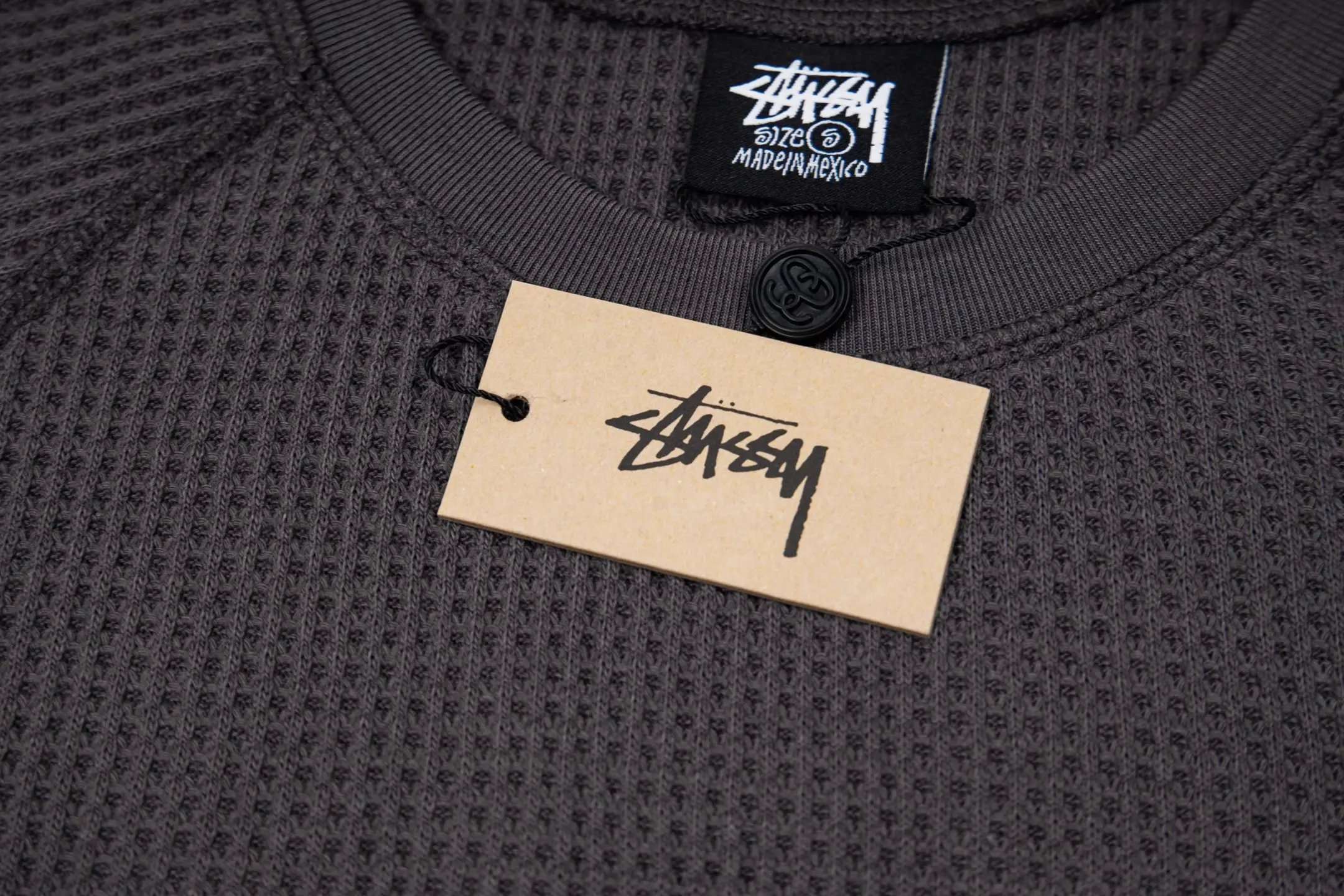 Logo-Embroidered Raglan Waffle-Knit Sweatshirt D19520281 — view 7