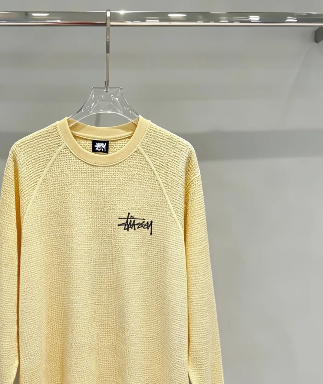 Logo Embroidered Raglan Waffle Knit T-Shirt D19520283 — view 4