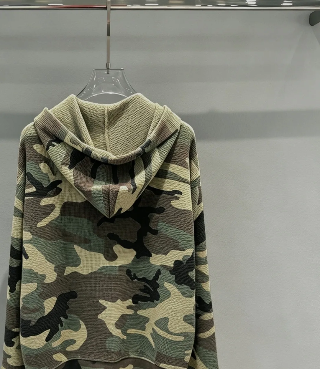 Camo Print Waffle-Knit Zip-Up Hoodie D23020286 — view 4