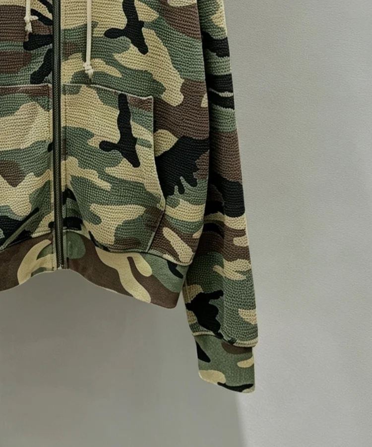 Camo Print Waffle-Knit Zip-Up Hoodie D23020286 — view 6