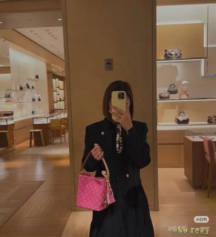 Monogram Denim Bucket Bag D38018052 — view 5