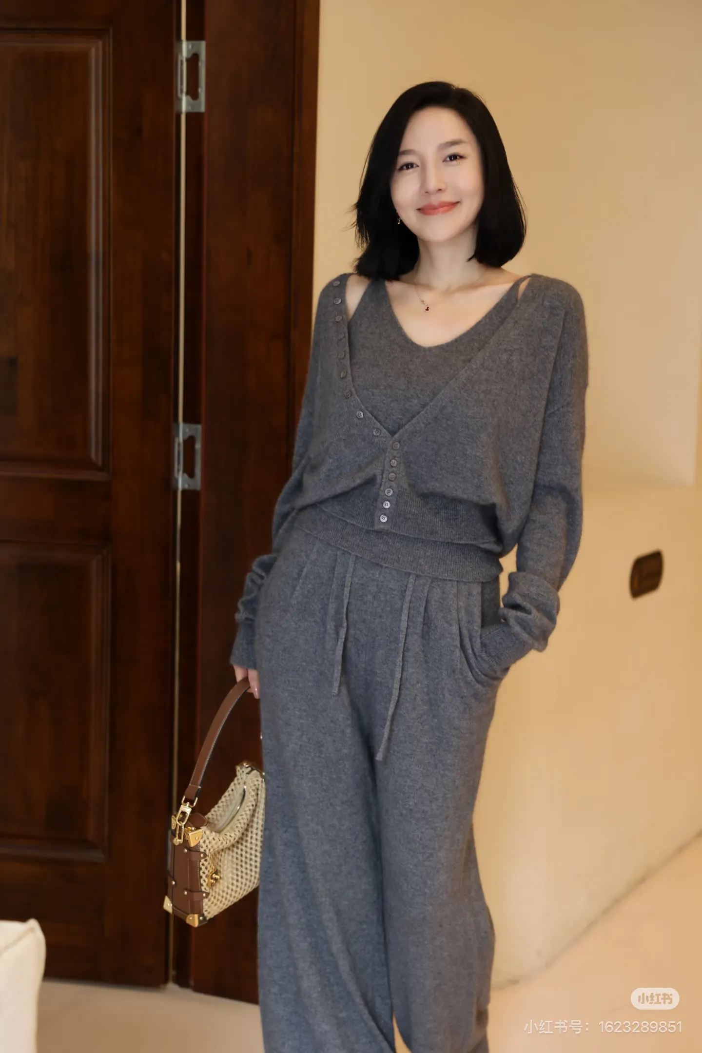 Trunkside Woven Mini Soft Trunk Bag D37518117 — view 4
