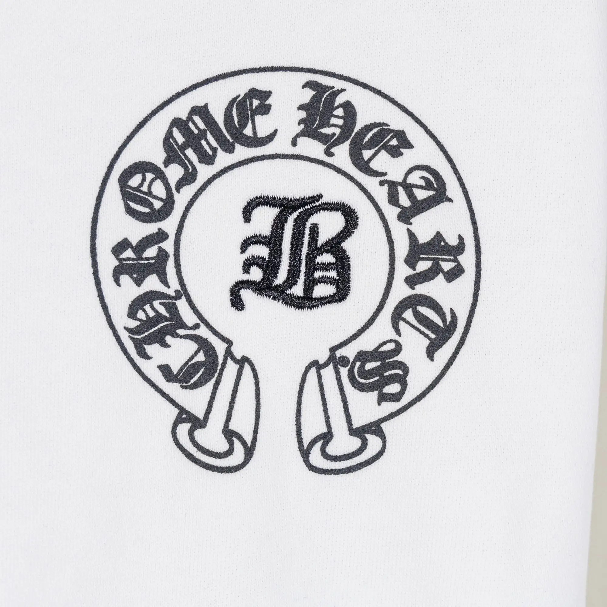 Embroidered Logo Zip-Up Hoodie D22521061 — view 17
