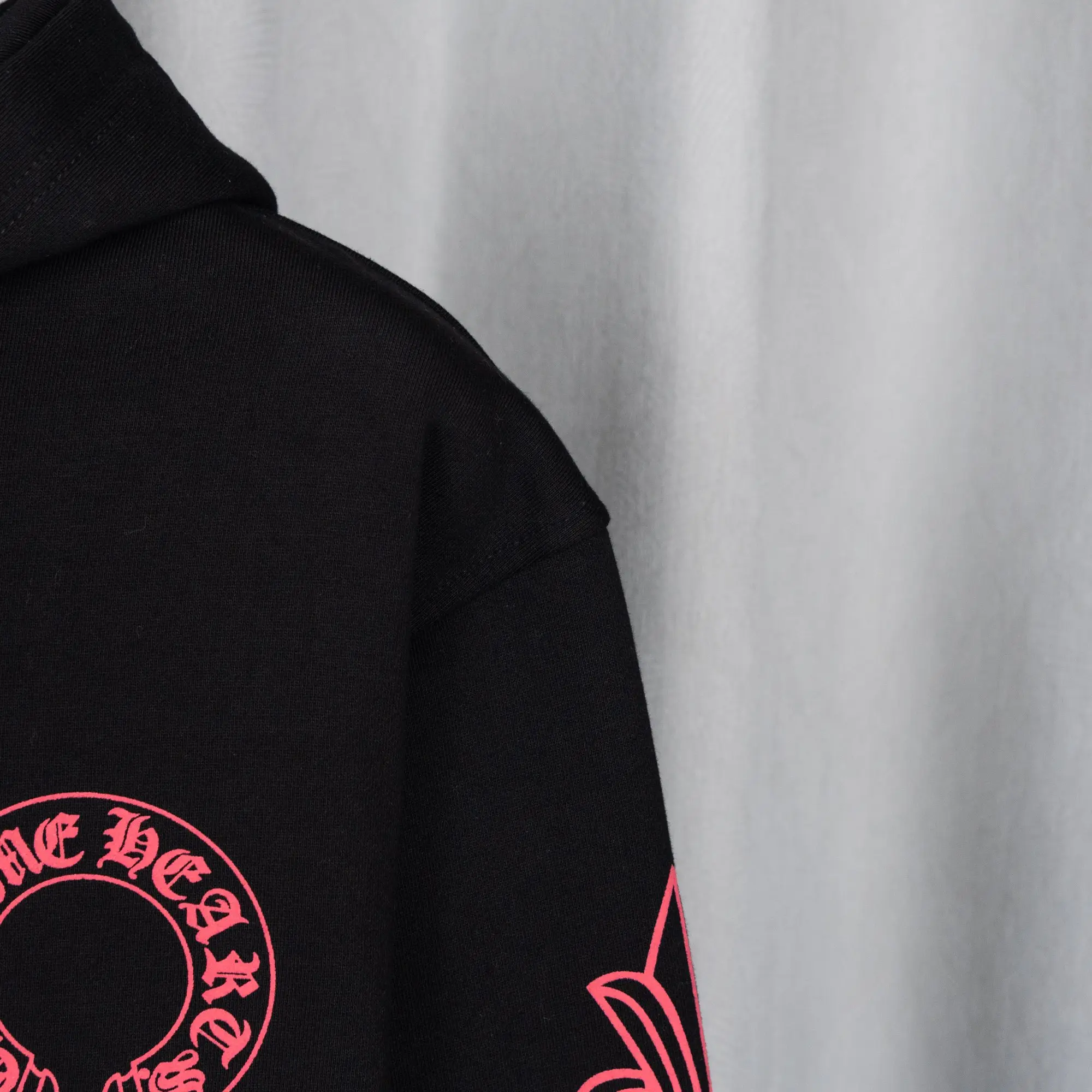 Logo Embroidery Zip-Up Hoodie D22521065 — view 15