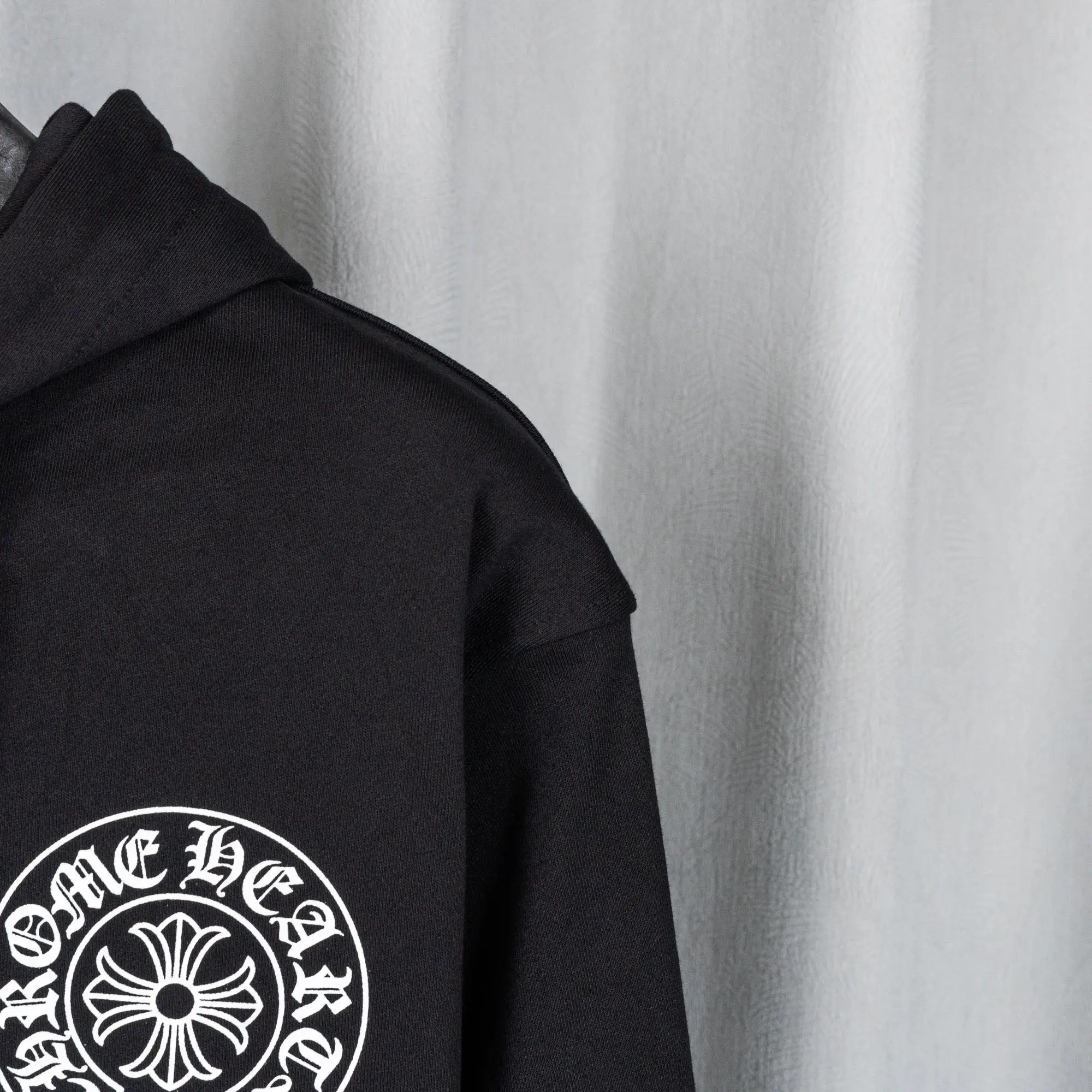 Logo Embroidery Zip-Up Hoodie D22521056 — view 10