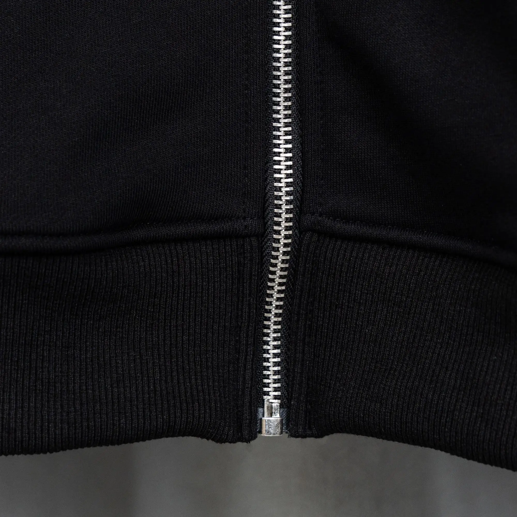 Logo Embroidery Zip-Up Hoodie D22521056 — view 11