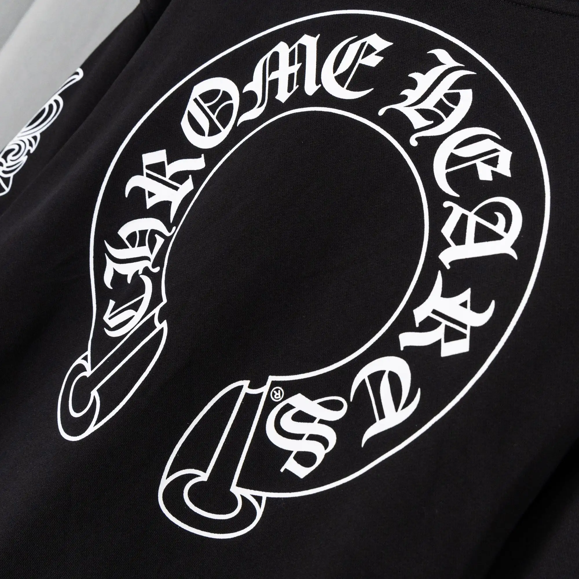 Embroidered Logo Zip-Up Hoodie D22521059 — view 4
