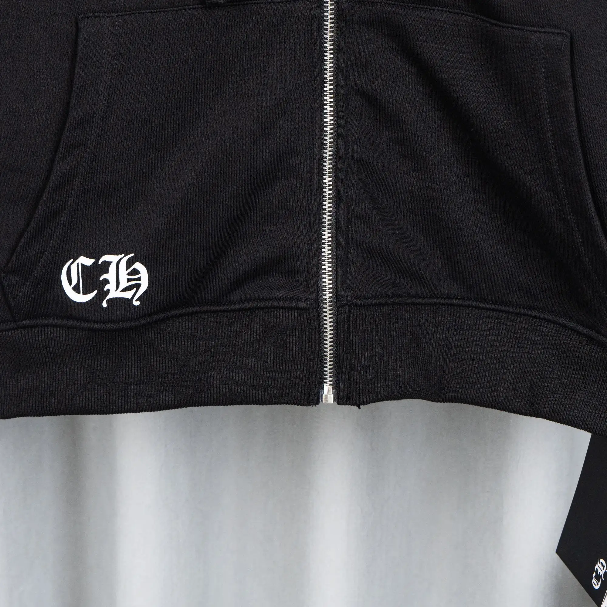 Embroidered Logo Zip-Up Hoodie D22521059 — view 13