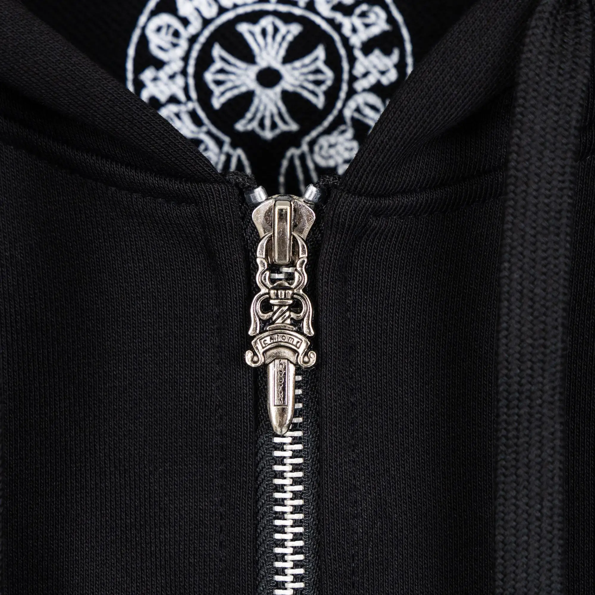 Embroidered Logo Zip-Up Hoodie D22521059 — view 14