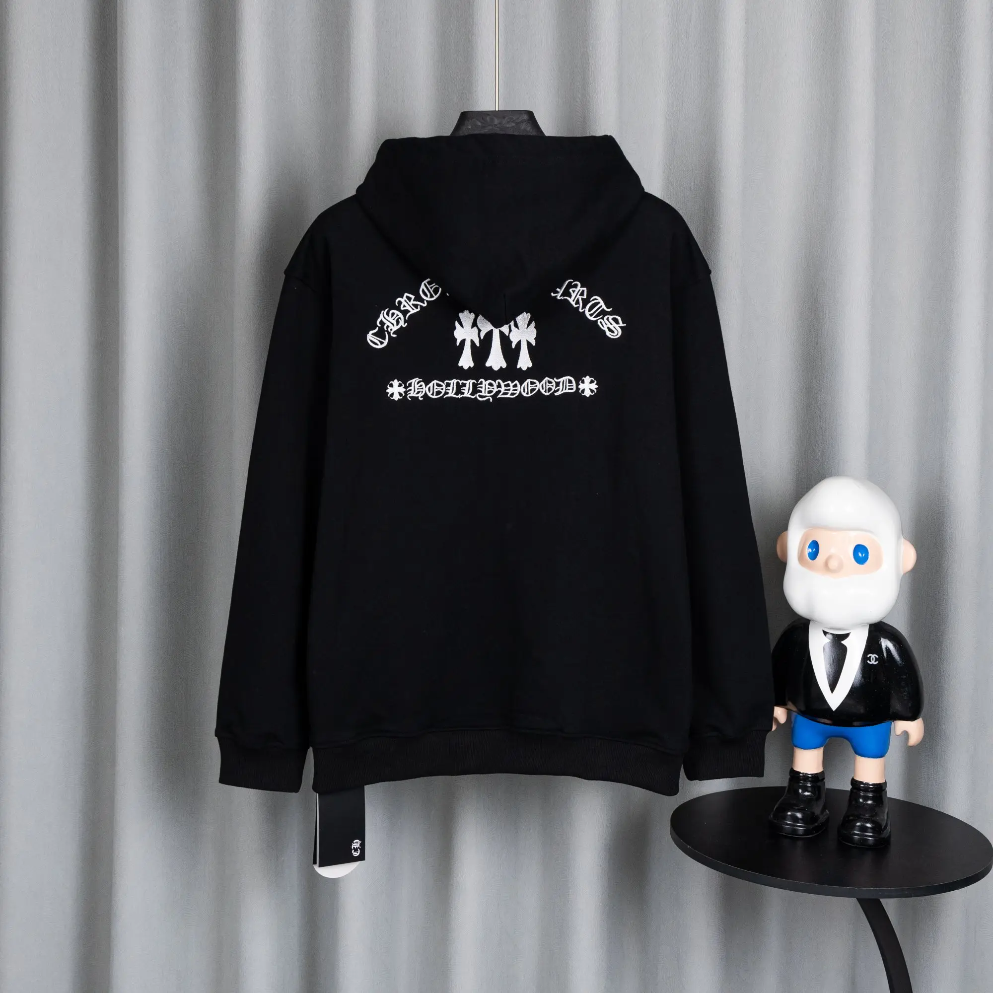 Embroidered Patch Zip-Up Hoodie D23521067 — view 2