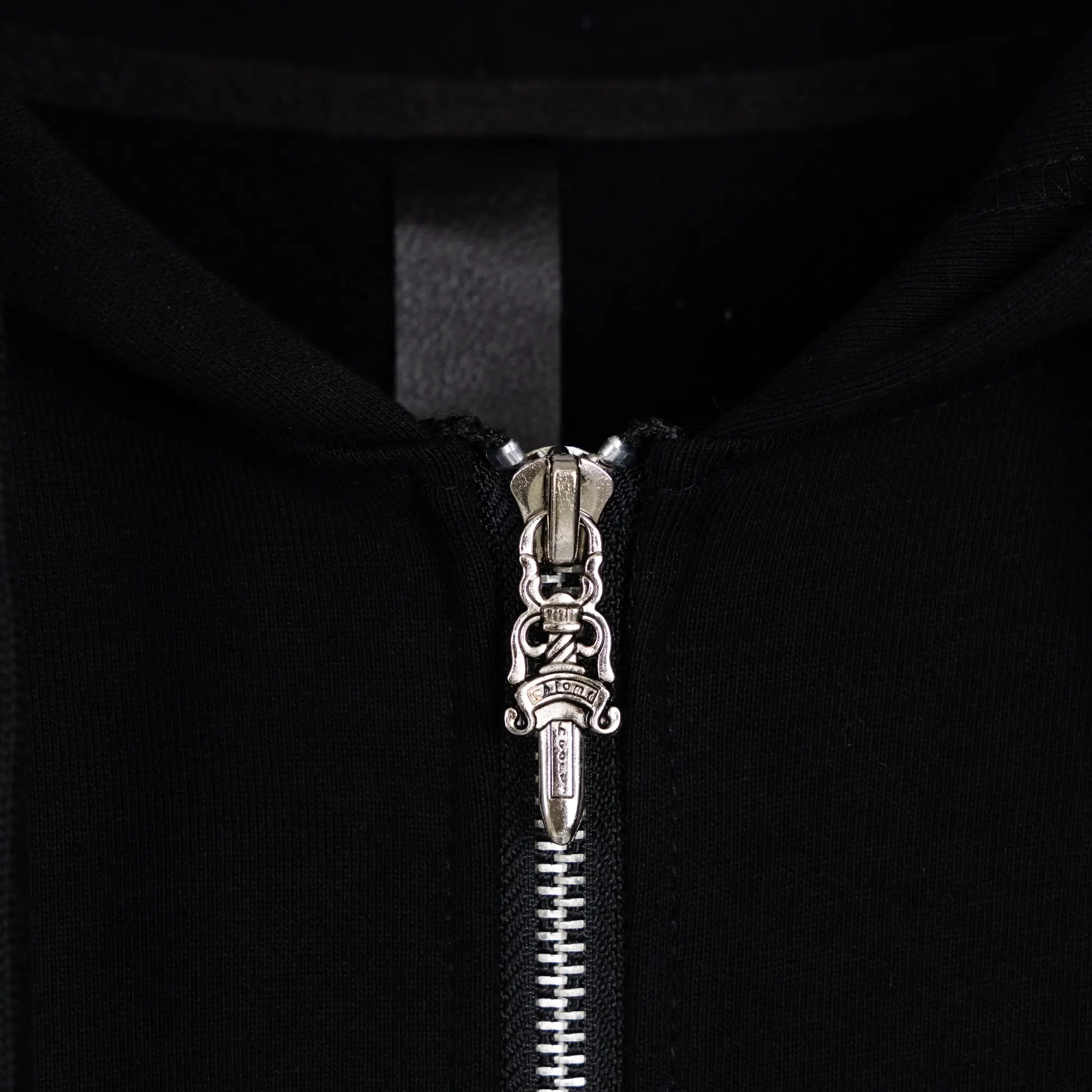 Embroidered Patch Zip-Up Hoodie D23521067 — view 11
