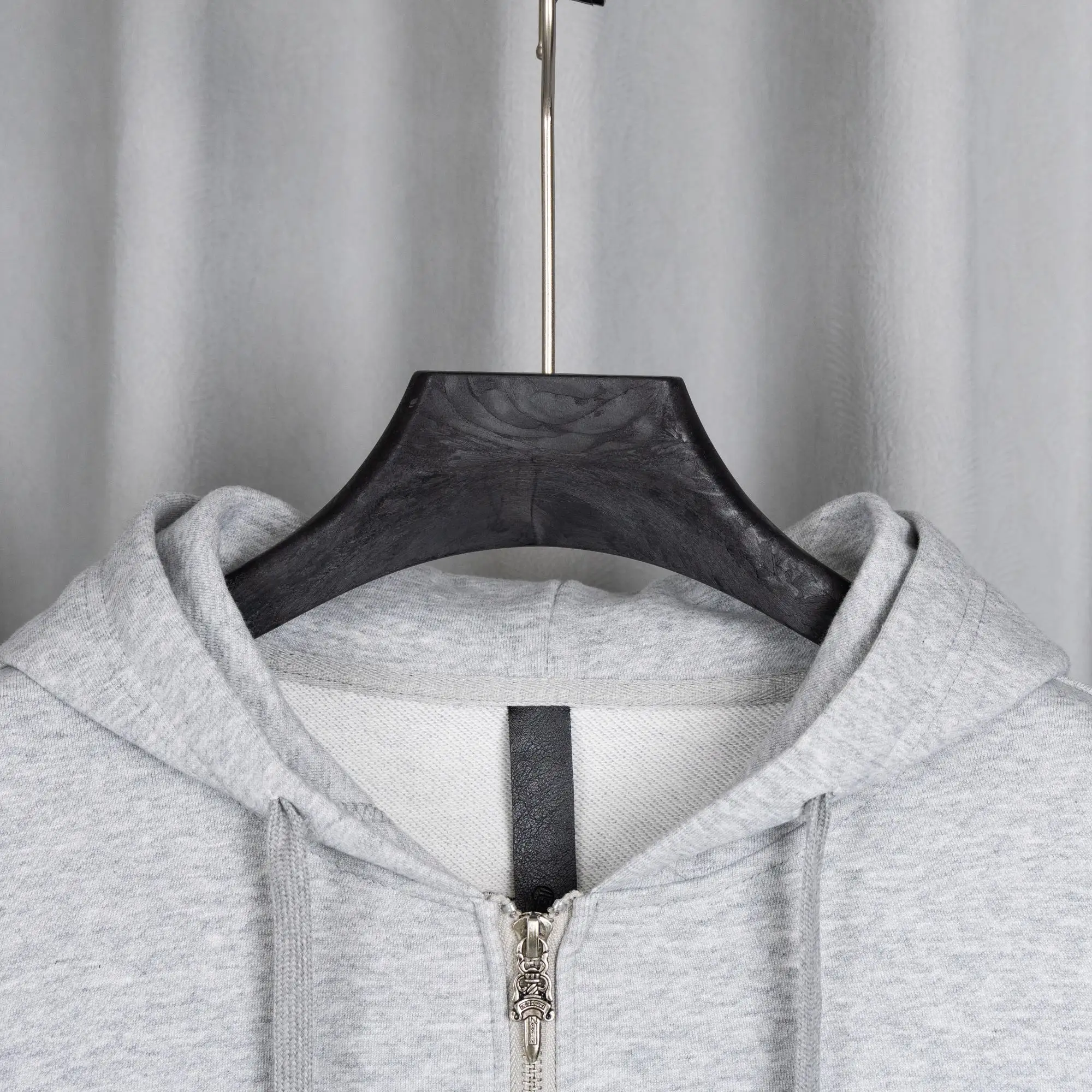 Chrome Hearts Logo-Appliqué Zip-Up Hoodie D23521068 — view 4