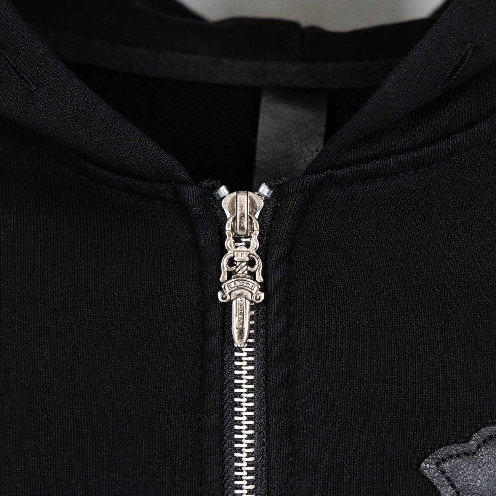 Appliquéd Embroidered Zip-Up Hoodie D23521057 — view 11