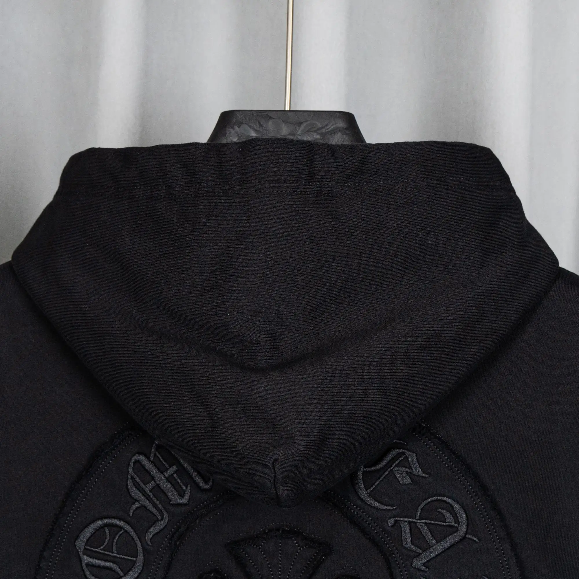 Logo-Appliqué Zip-Up Hoodie D23521058 — view 5