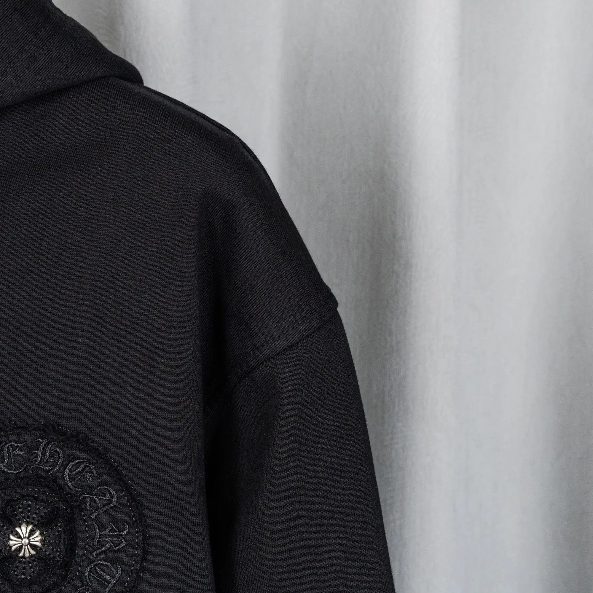 Logo-Appliqué Zip-Up Hoodie D23521058 — view 11