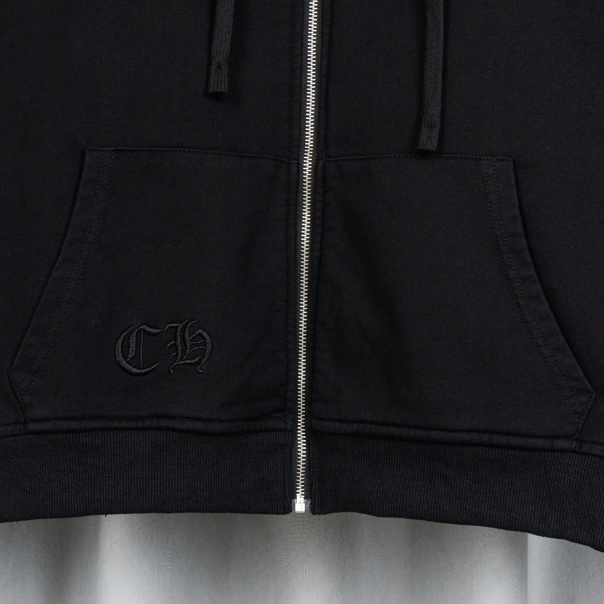 Logo-Appliqué Zip-Up Hoodie D23521058 — view 16