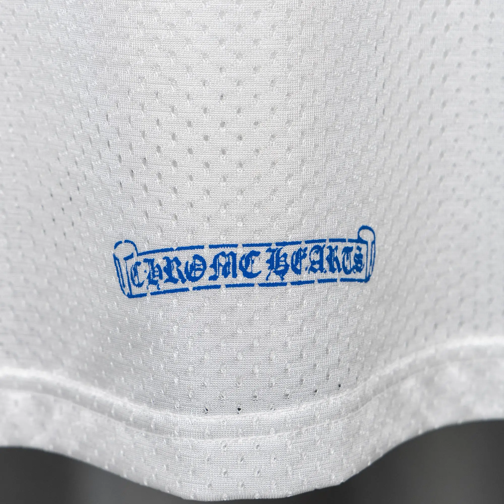 Logo-Print Mesh Hockey Jersey D16021053 — view 10