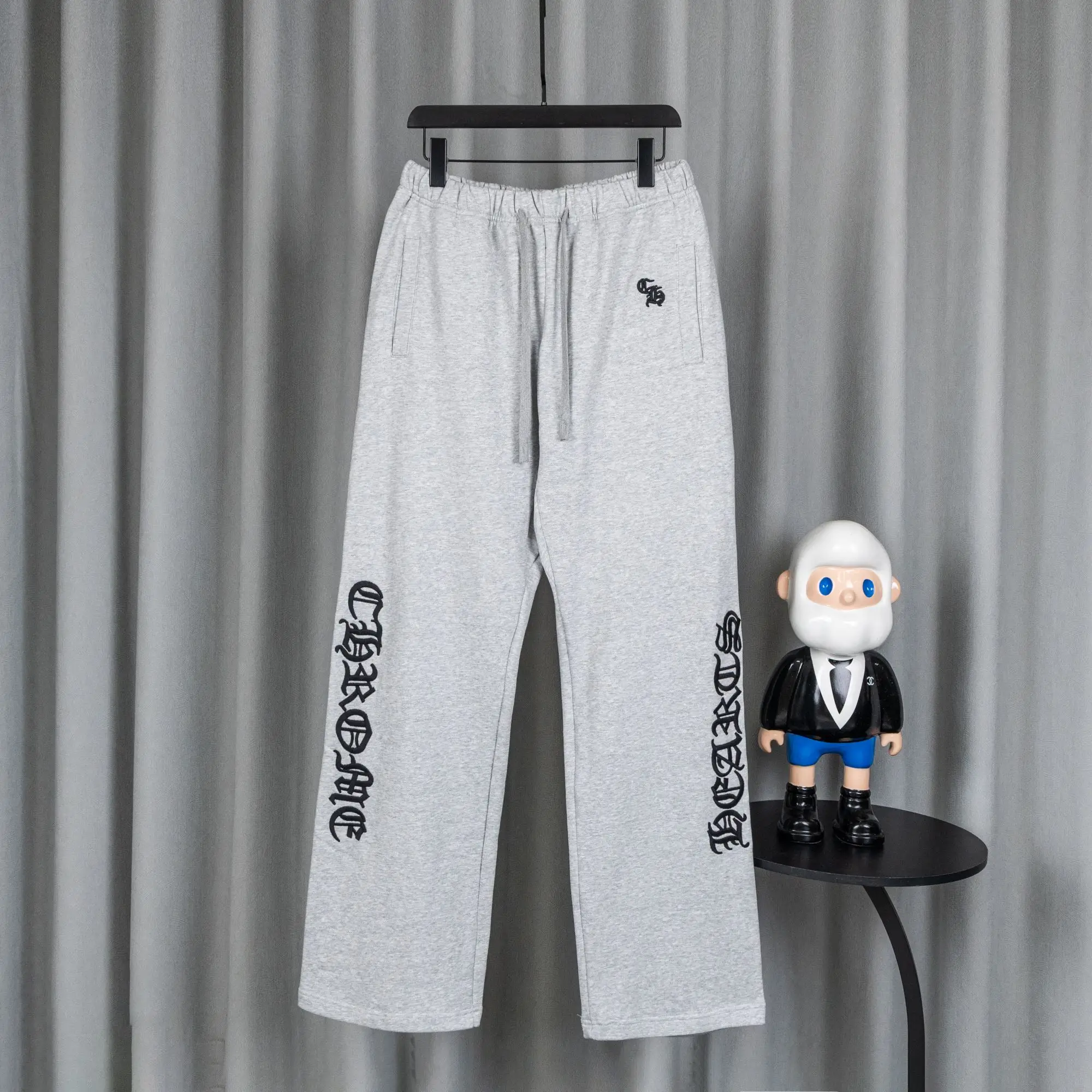 Logo-Print Cotton-Blend Sweatpants D19021055