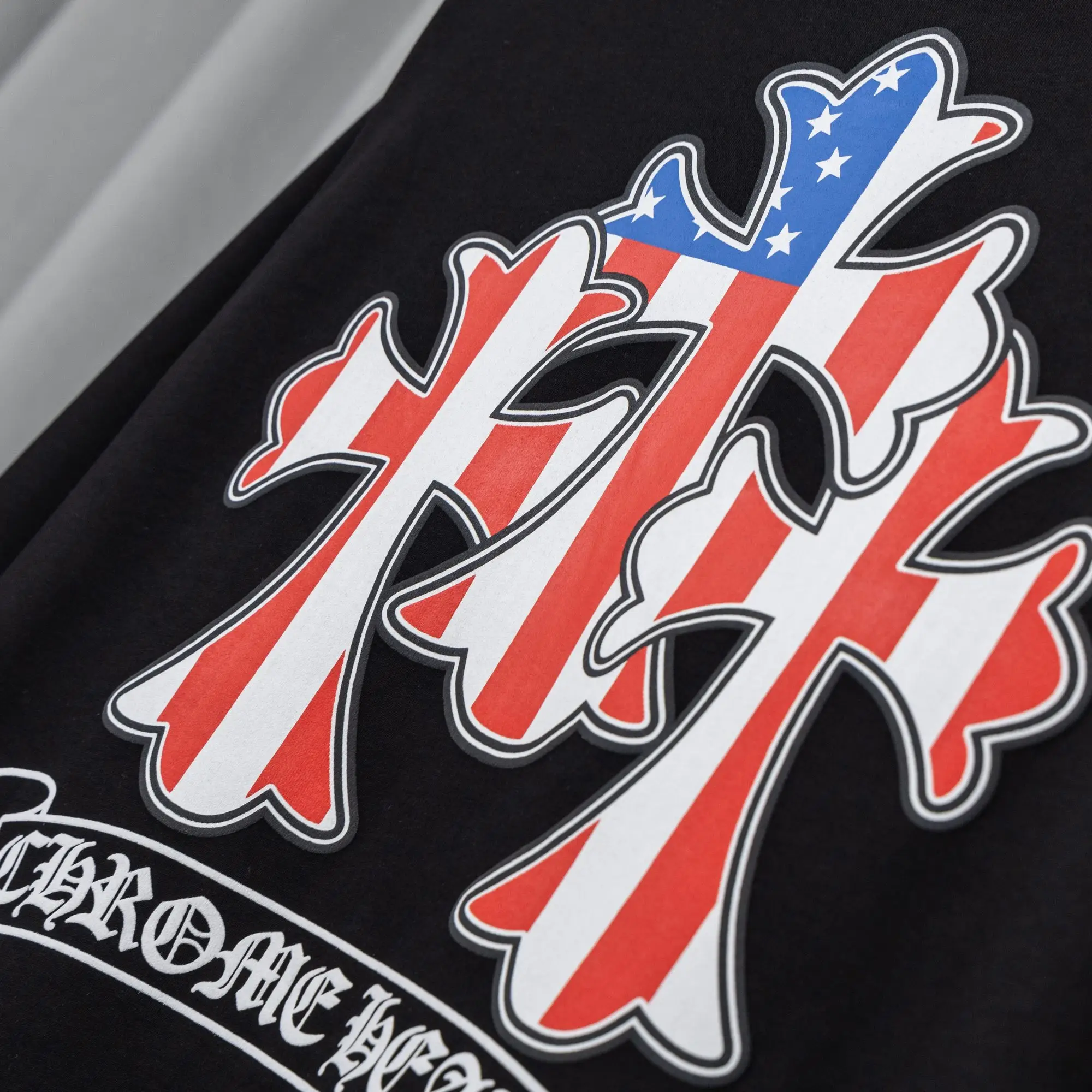 Logo-Print Cotton-Jersey Long-Sleeve T-Shirt D16021030 — view 4