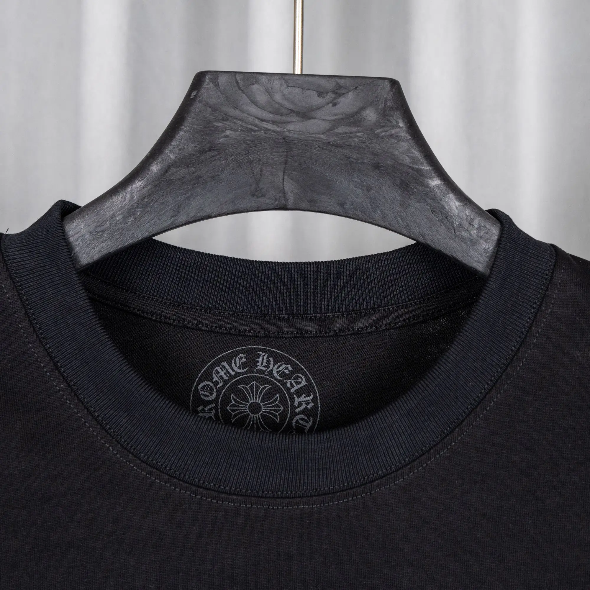 Logo-Print Cotton Jersey Long-Sleeve T-Shirt D16021044 — view 4