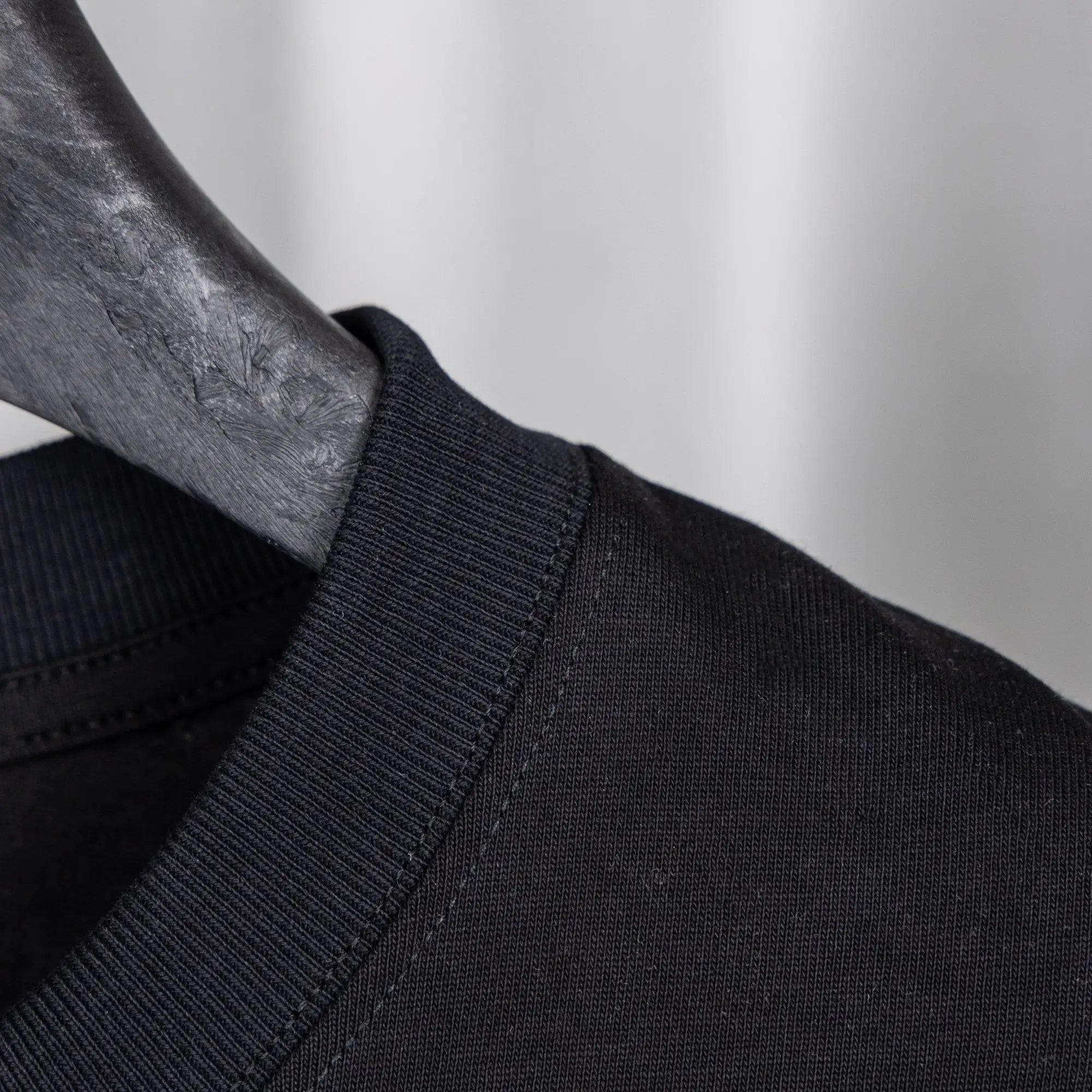 Logo-Print Cotton Jersey Long-Sleeve T-Shirt D16021044 — view 11