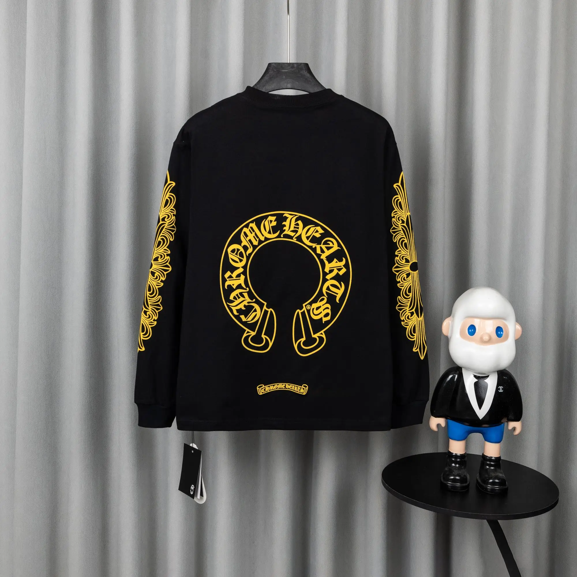 Logo Graphic Long-Sleeve Cotton T-Shirt D16021047 — view 2
