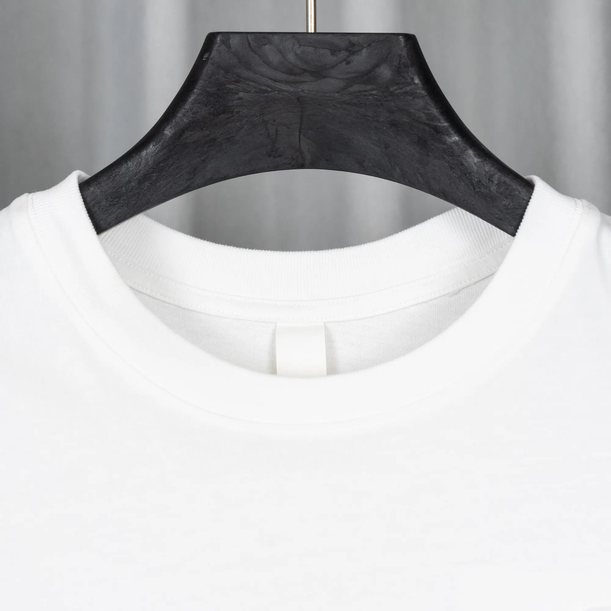 Logo-Embroidered Cotton Long-Sleeve T-Shirt D17021031 — view 5