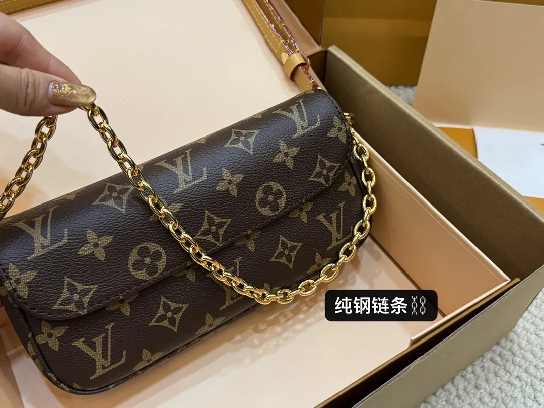 Monogram Canvas Ivy WOC Shoulder Bag D44018530 — view 2