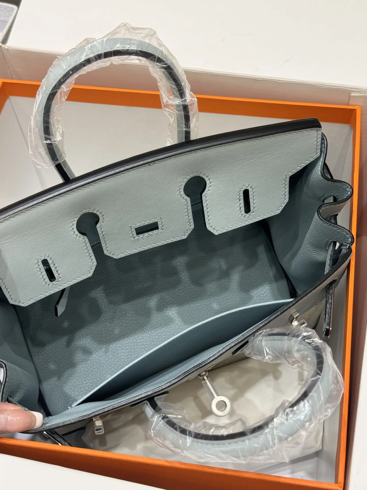Birkin 25 Canvas & Leather Handbag D59018546 — view 39