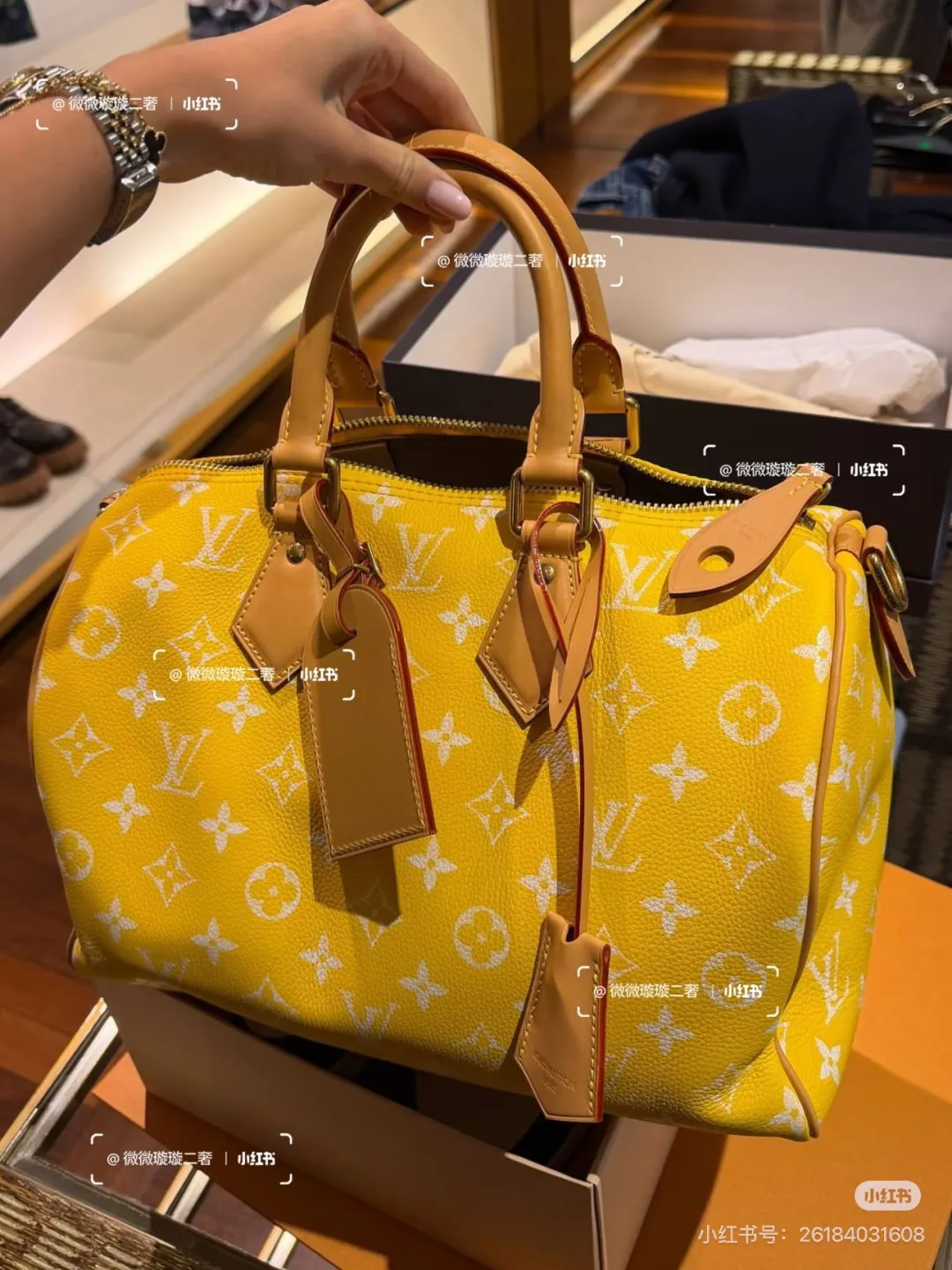 Speedy 30 Monogram Bandoulière Bag D44018460 — view 4