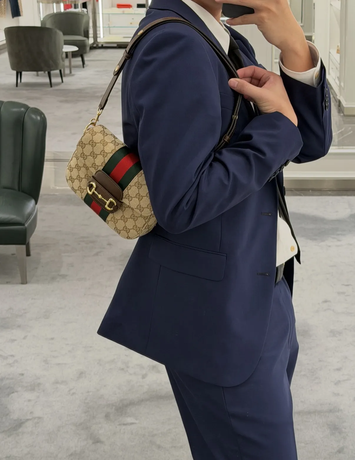 Gucci 1955 Horsebit Shoulder Bag D31018296 — view 2