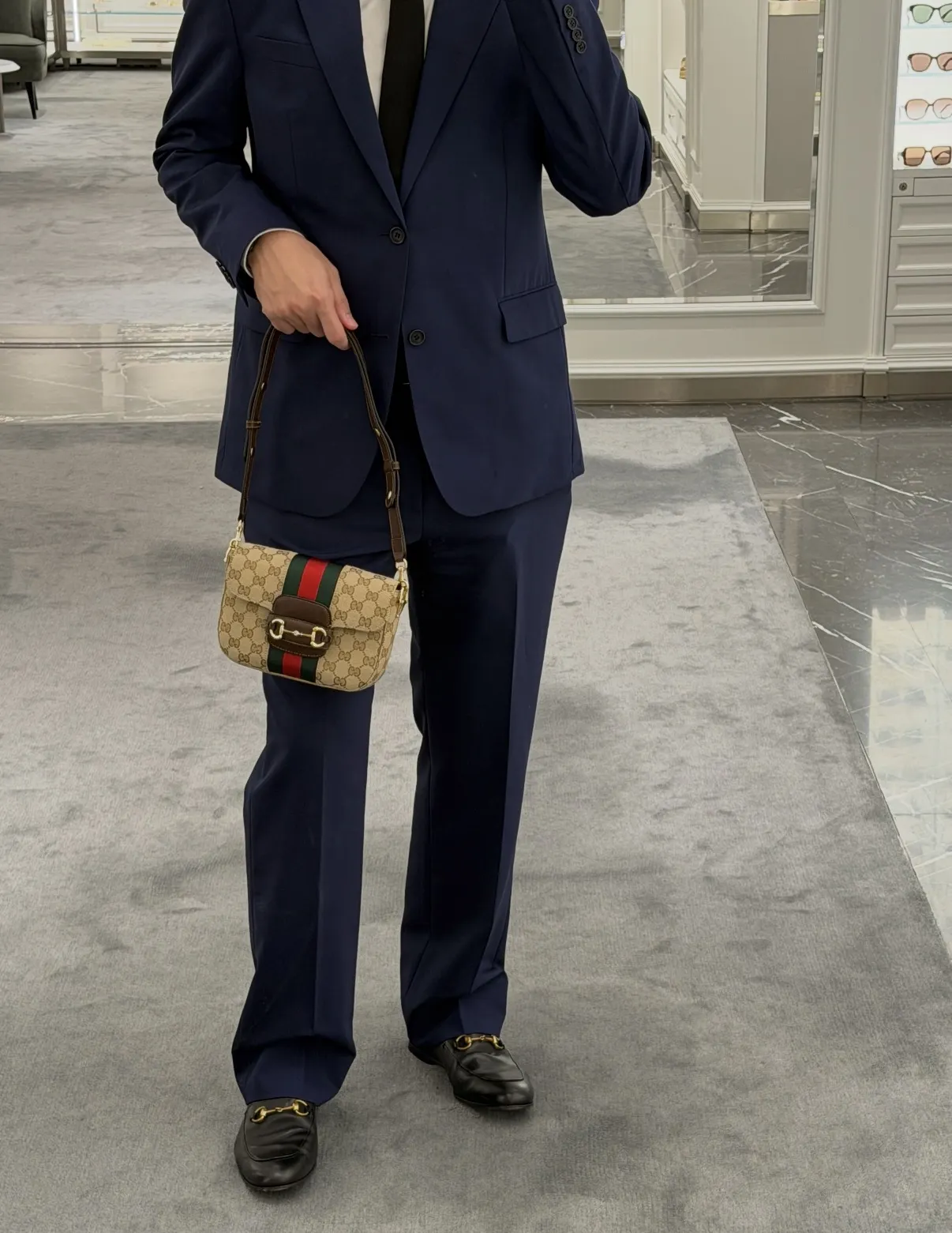 Gucci 1955 Horsebit Shoulder Bag D31018296 — view 3