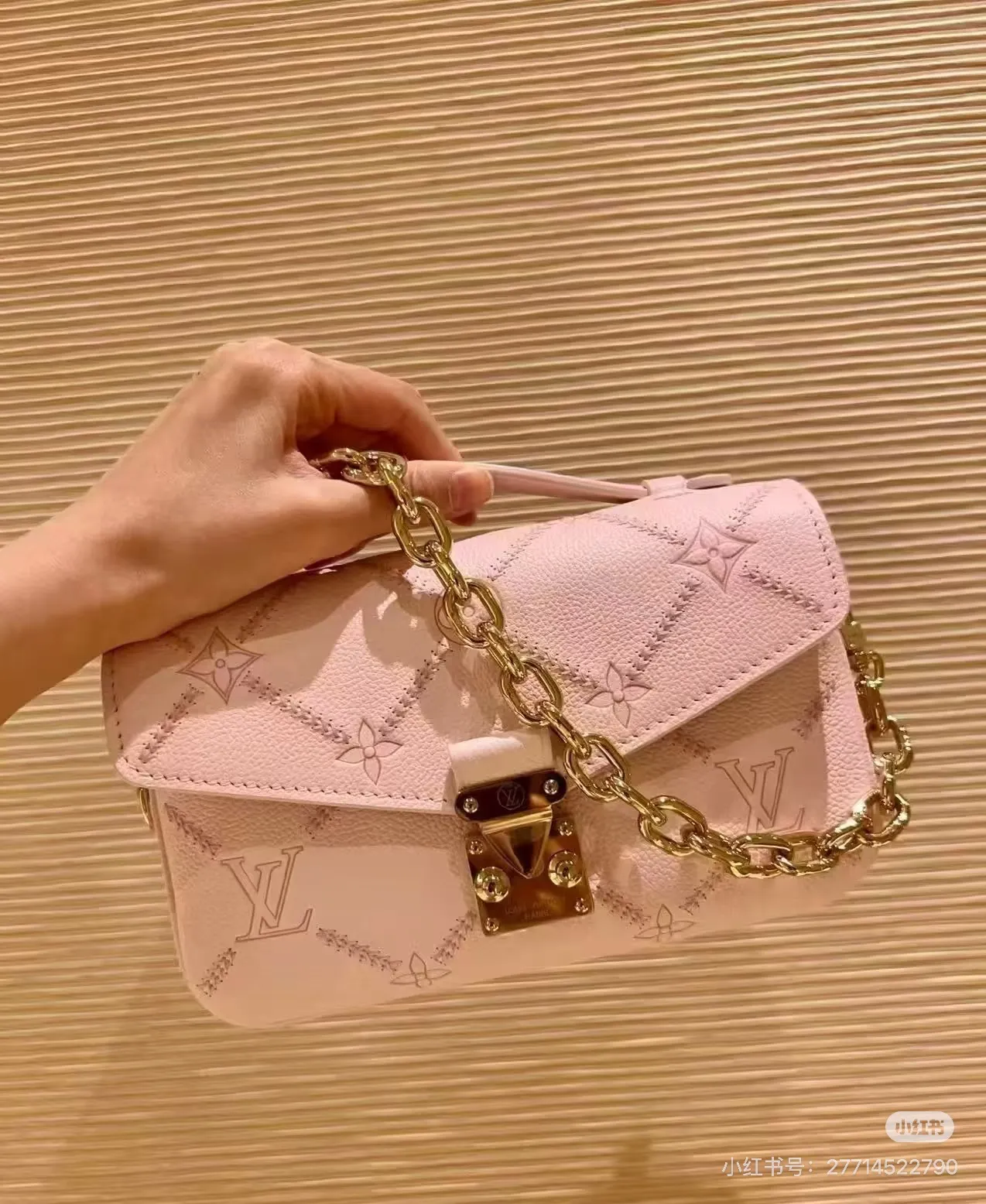 Metis Embossed Leather Shoulder Bag D36018251 — view 4