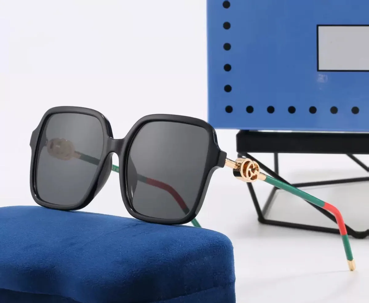 Gucci Oversized Square-Frame Sunglasses D20017790 — view 7