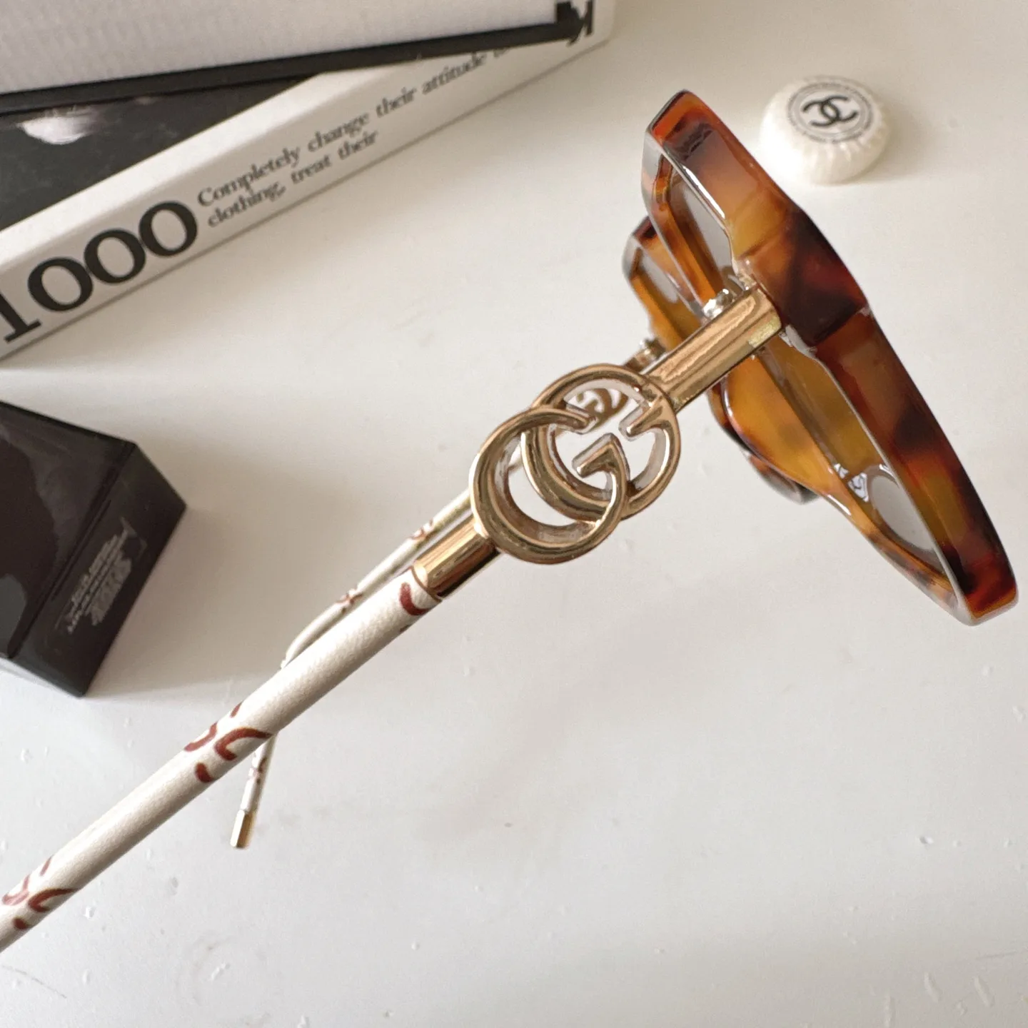 Gucci Leather-Trim Square-Frame Sunglasses D20017791 — view 4