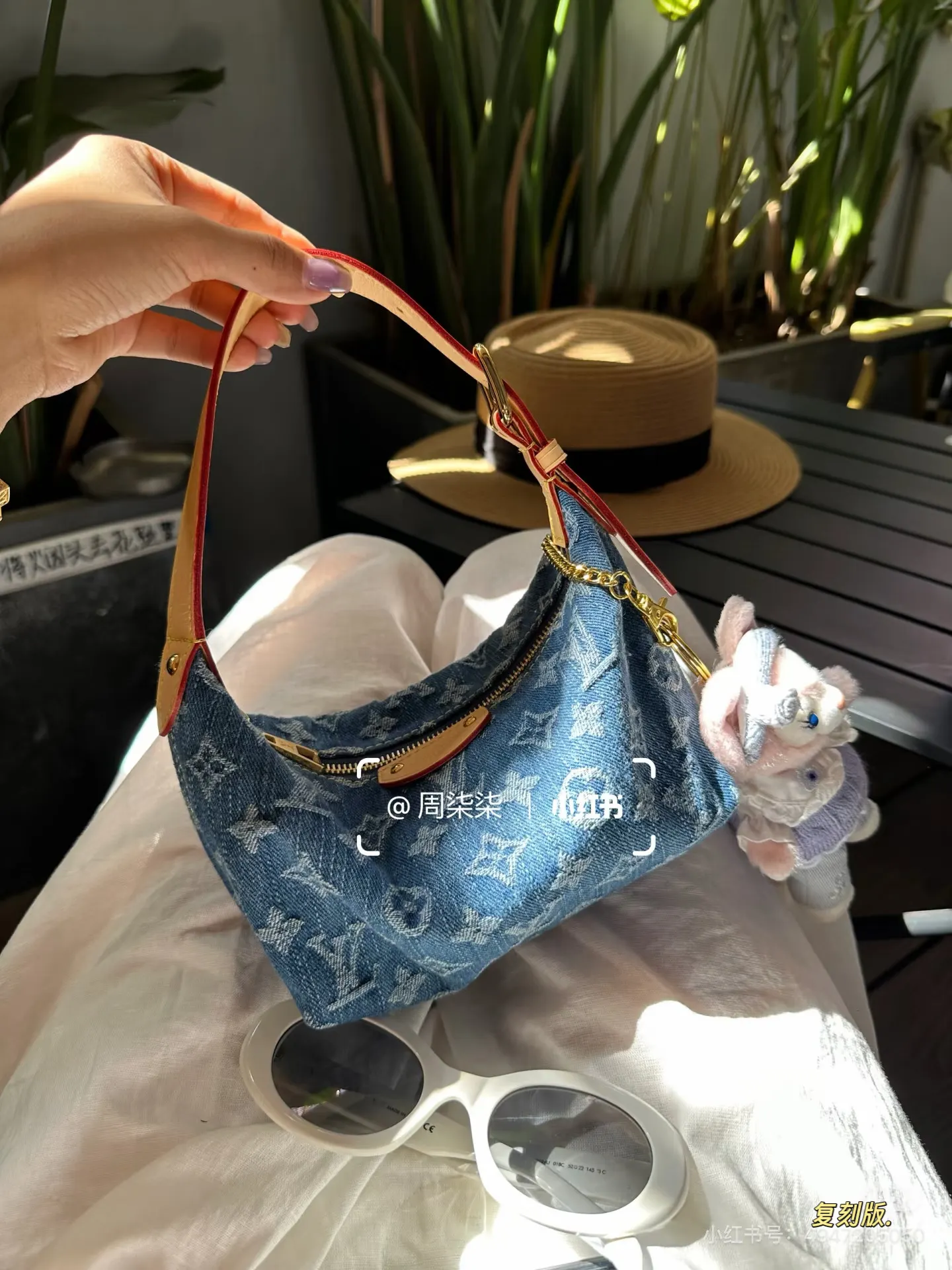 Denim Monogram Lunchbox Bag D28517895 — view 4