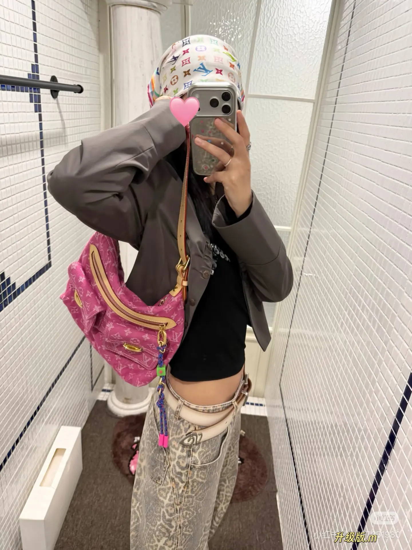 LV Denim Messenger Bag D48018490 — view 8
