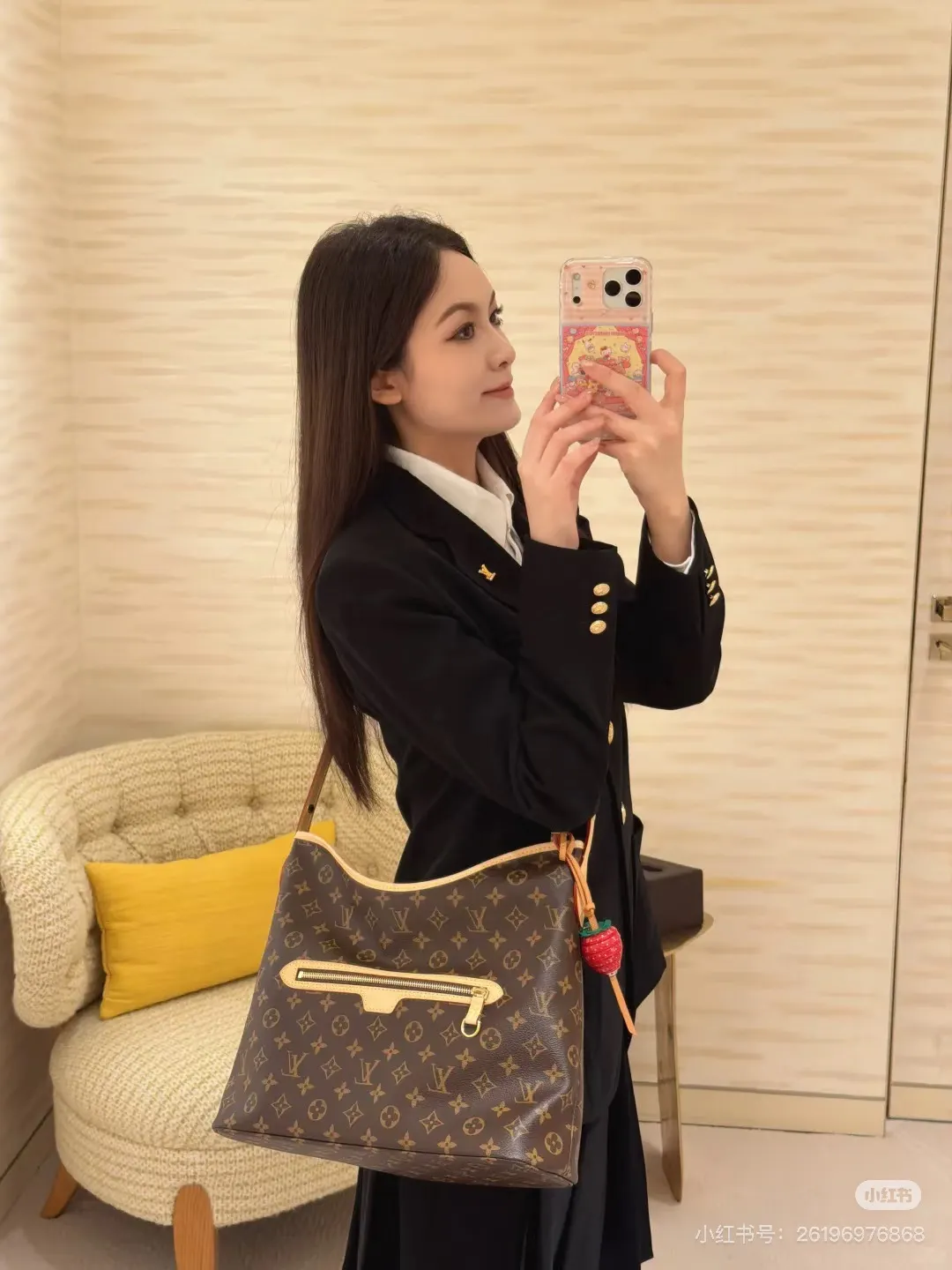 Monogram Hobo Shoulder Bag D36017879 — view 2