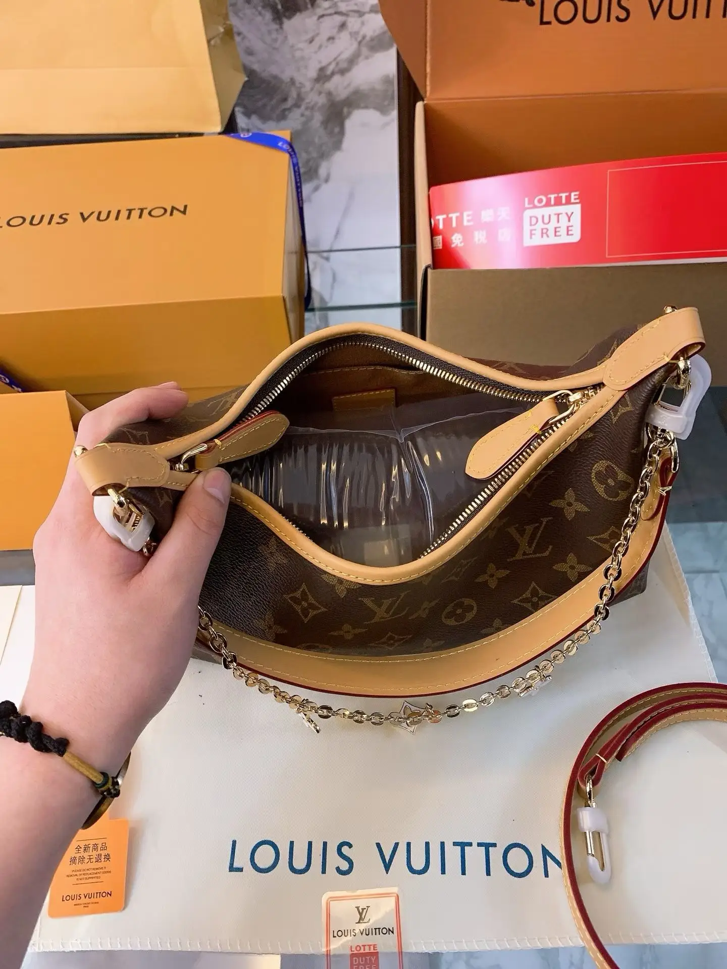 Monogram Hobo Shoulder Bag D33018044 — view 9