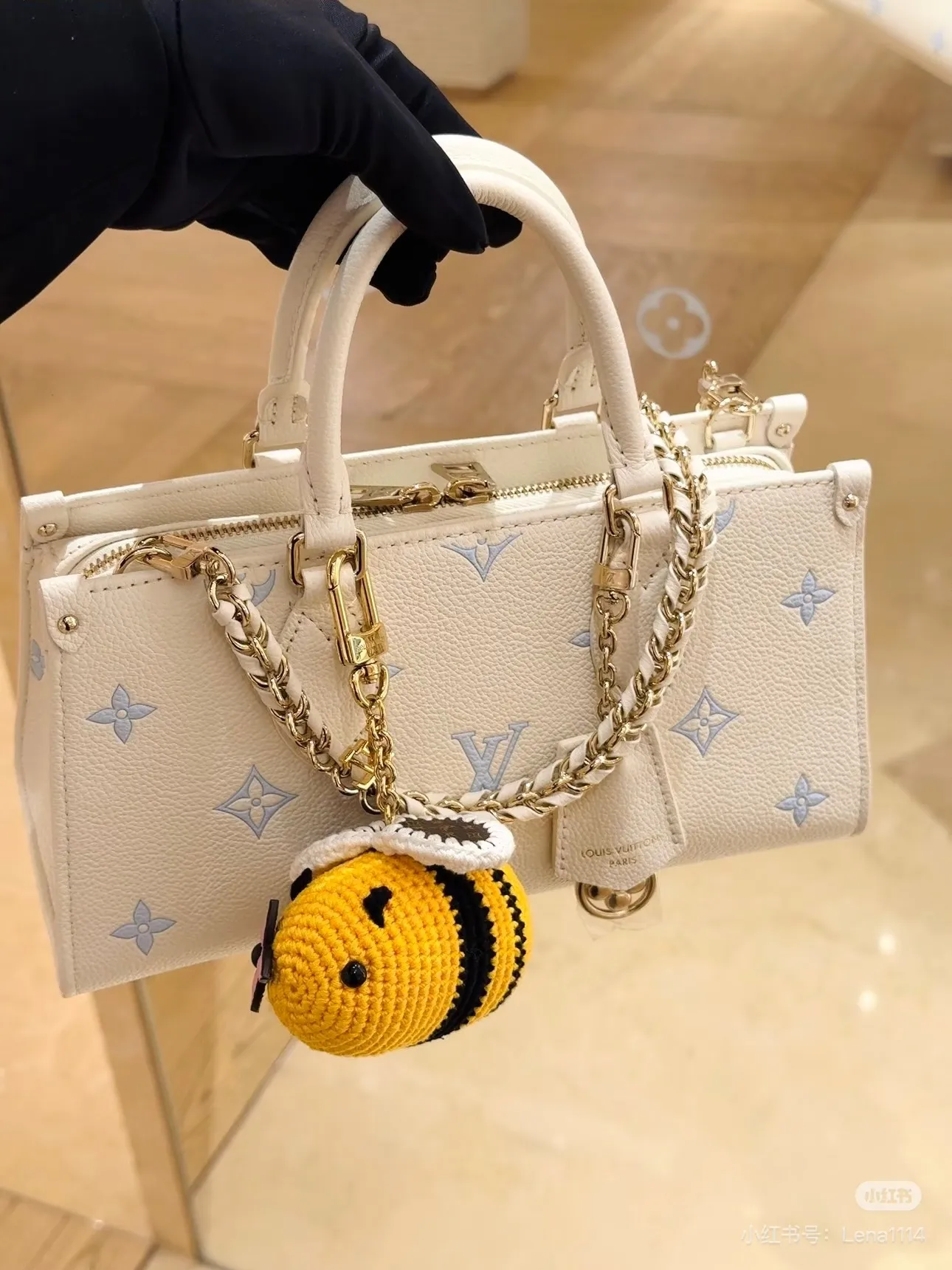 Monogram Empreinte Top-Handle Bag D32018075 — view 2