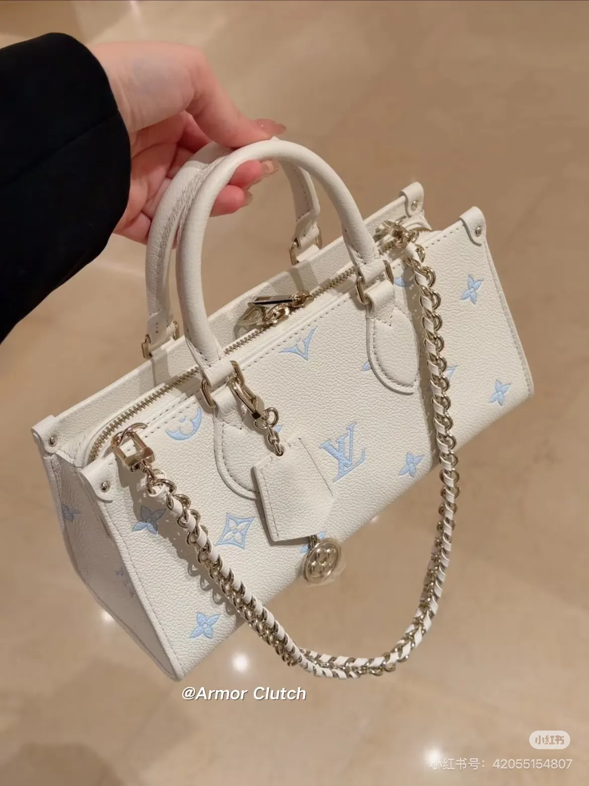 Monogram Empreinte Top-Handle Bag D32018075 — view 4