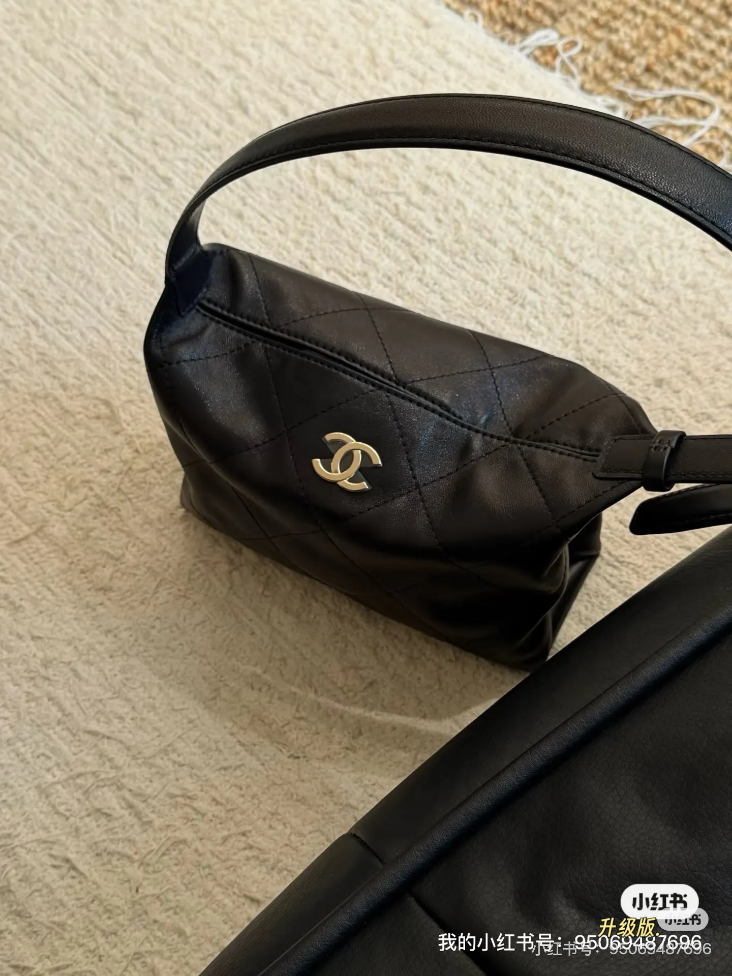 Hobo Shoulder Bag with CC Logo D28518311 — view 3