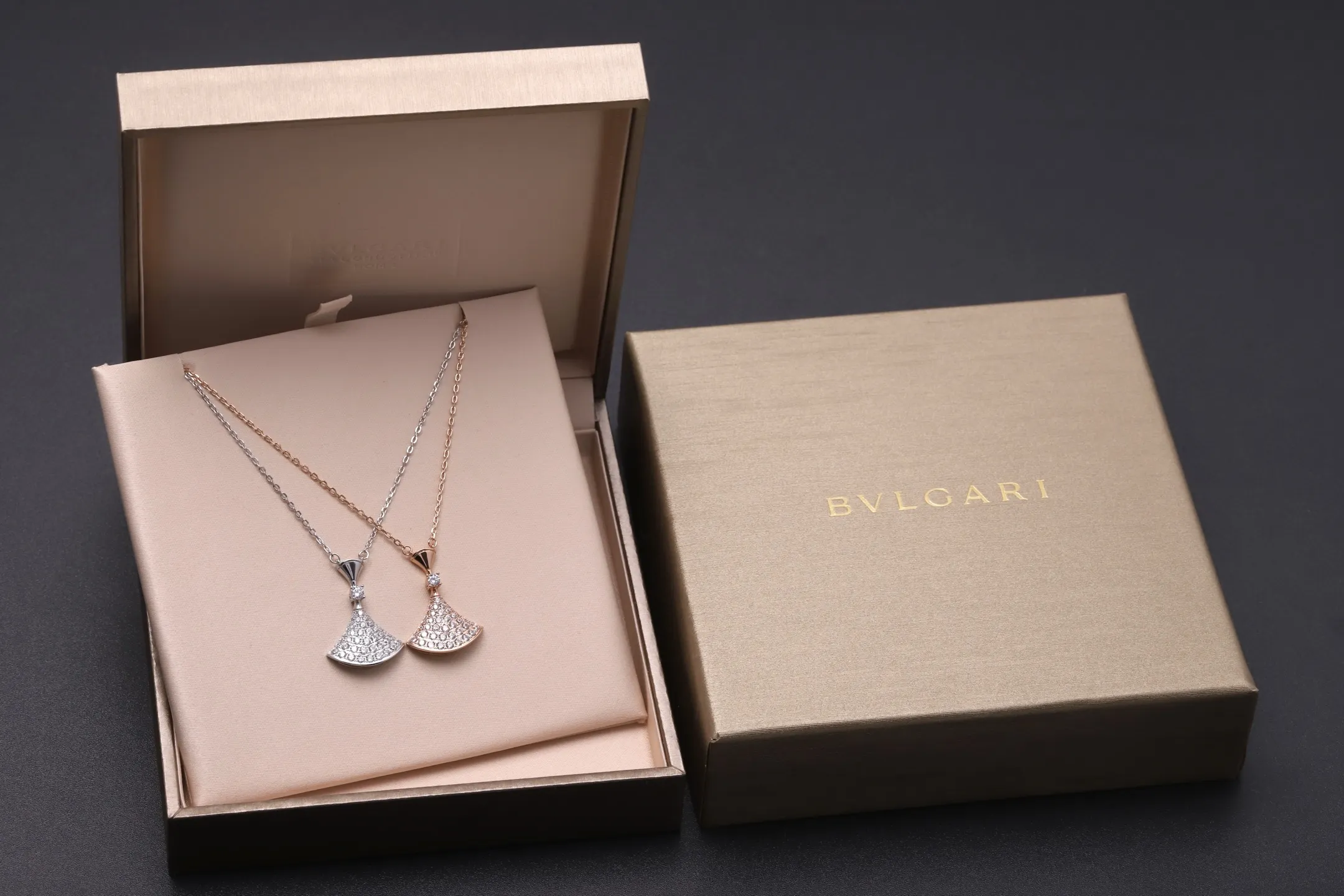 Divas' Dream Pavé Diamond Pendant Necklace (Sterling Silver) D23517162 — view 2