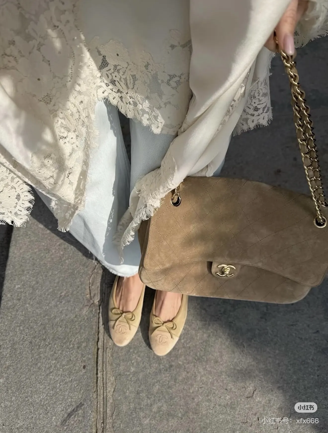 Suede Flap Shoulder Bag D49018565 — view 3